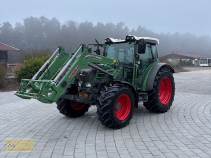 Traktor des Typs Fendt 211 Vario, Gebrauchtmaschine in Abensberg (Bild 1)