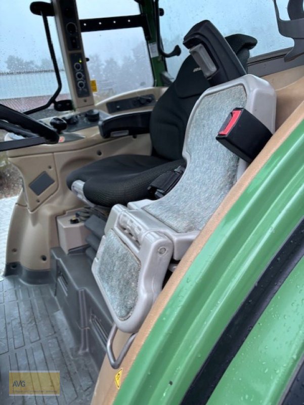 Traktor des Typs Fendt 211 Vario, Gebrauchtmaschine in Abensberg (Bild 12)