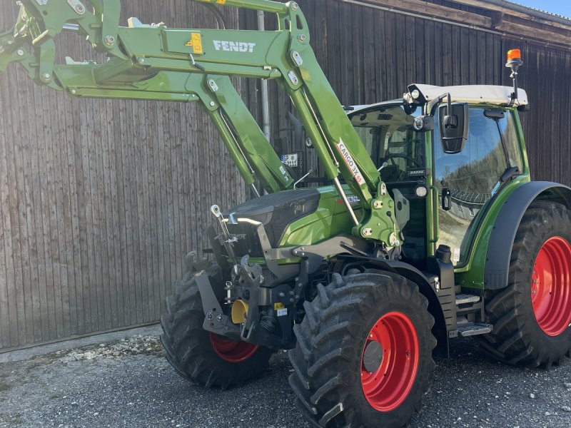 Fendt 211 Vario, Gebrauchtmaschine, Baujahr: 11/2023 (Bild 1) Traktor des Typs Fendt 211 Vario, Gebrauchtmaschine in Lauterstein (Bild 1)