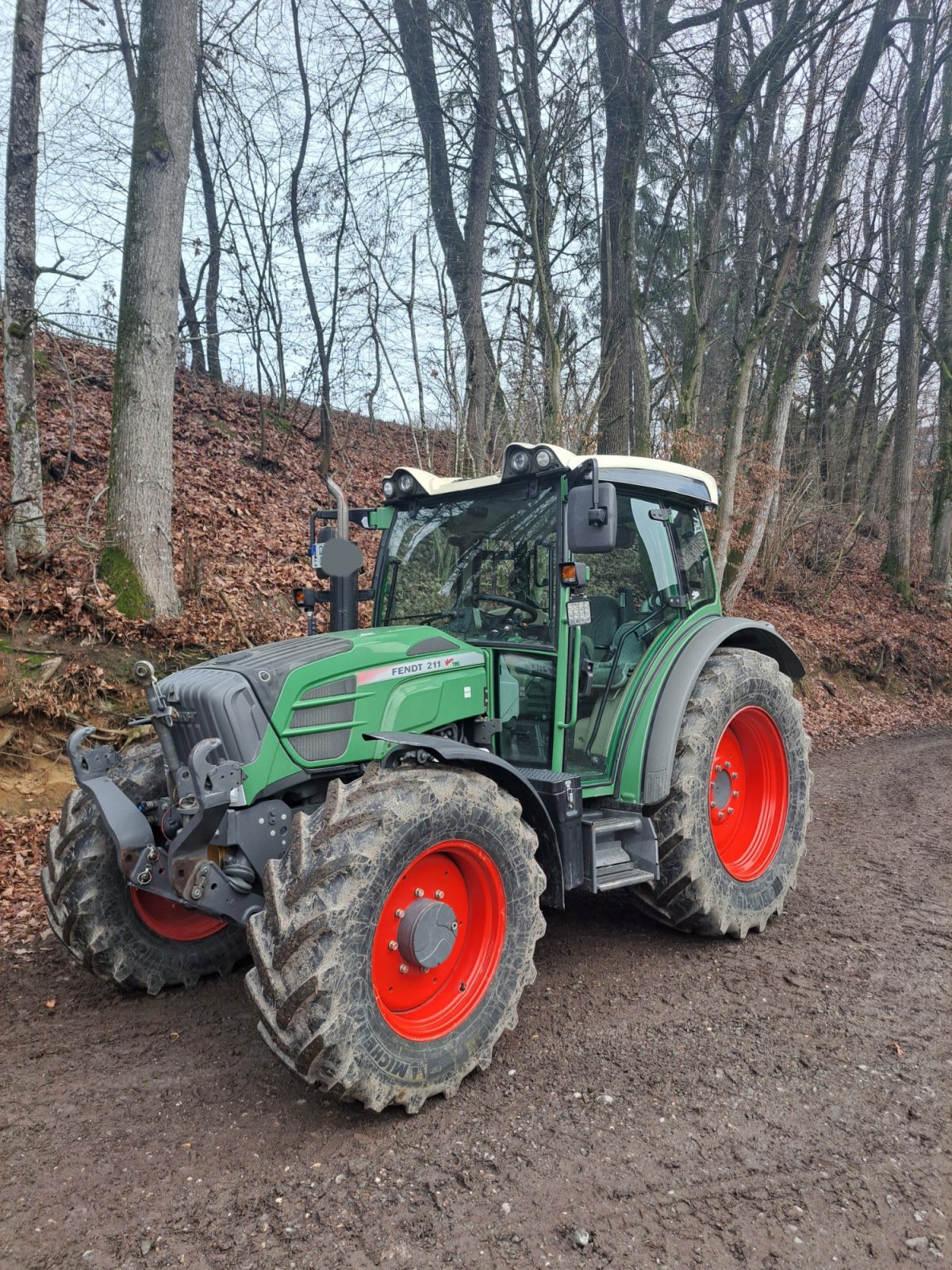 Traktor Türe ait Fendt 211 Vario, Gebrauchtmaschine içinde Schöllnach (resim 1)
