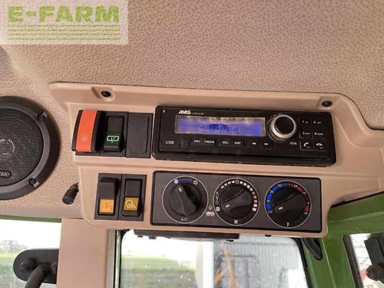 Traktor du type Fendt 211f, Gebrauchtmaschine en MONFERRAN (Photo 7)