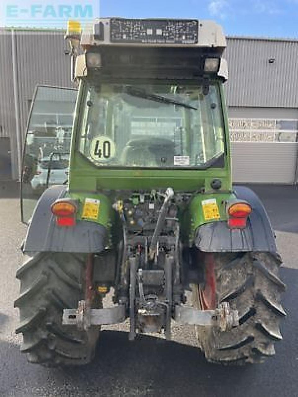 Traktor du type Fendt 211f, Gebrauchtmaschine en MONFERRAN (Photo 8)