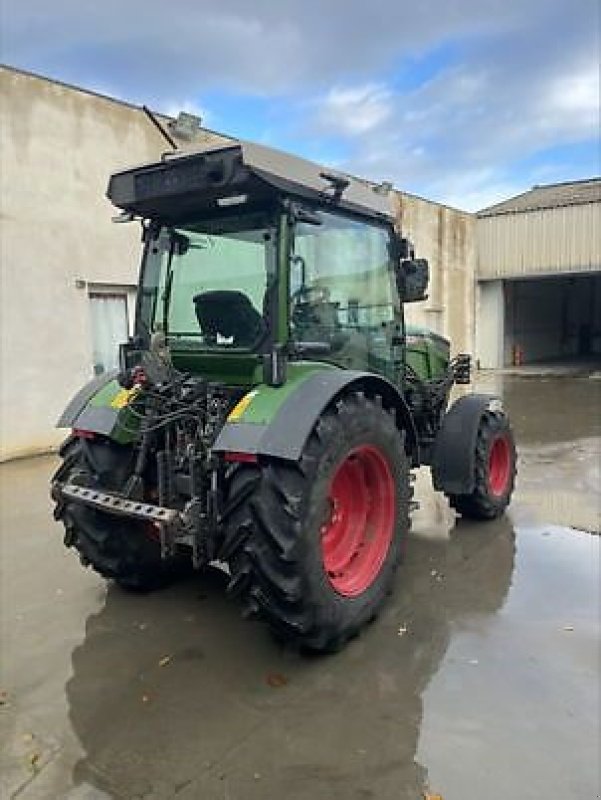 Traktor del tipo Fendt 211P PROFI +, Gebrauchtmaschine en MOISSAC (Imagen 4)