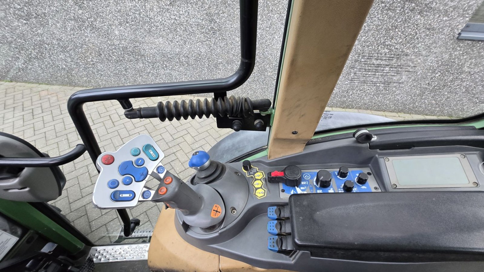 Traktor типа Fendt 211P, Gebrauchtmaschine в Deurne (Фотография 3)