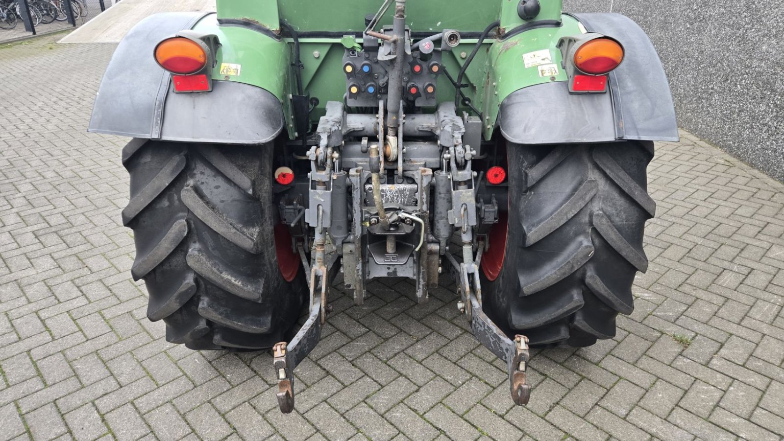 Traktor типа Fendt 211P, Gebrauchtmaschine в Deurne (Фотография 5)