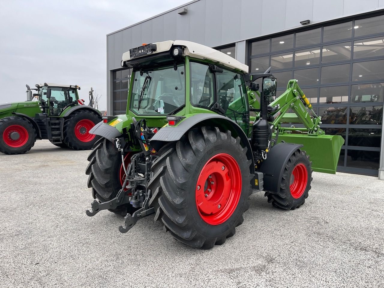 Traktor от тип Fendt 211S Profi Plus met RTK GPS, Neumaschine в Holten (Снимка 4)