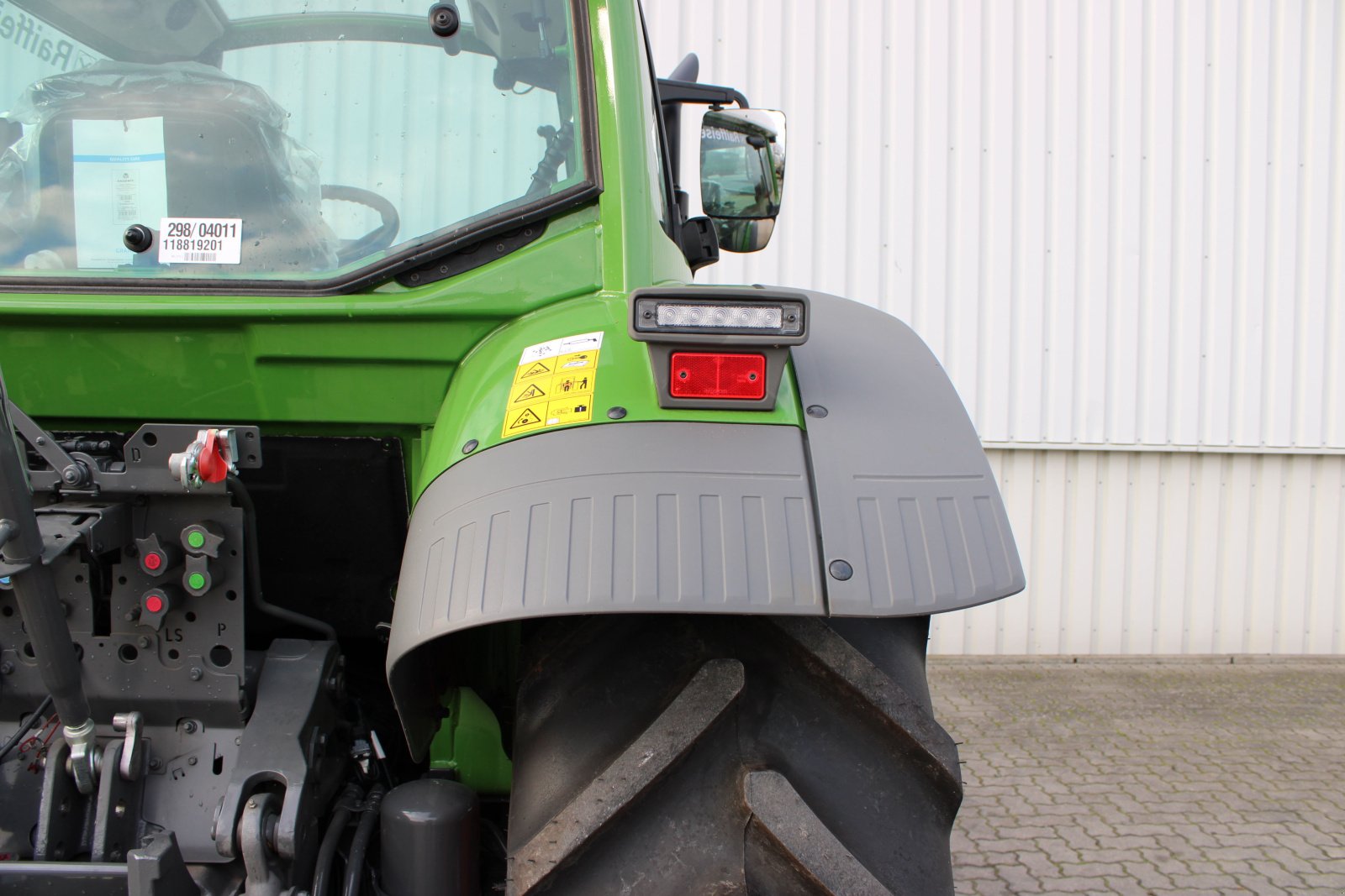Traktor des Typs Fendt 211S Vario Gen3 Power Sett2, Neumaschine in Holle- Grasdorf (Bild 13)