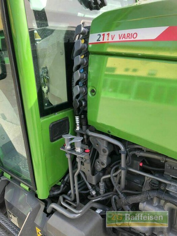 Traktor des Typs Fendt 211V Gebr. Obst-/Weinbau, Gebrauchtmaschine in Salem-Neufrach (Bild 13)