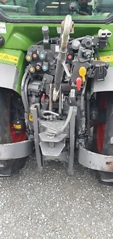 Traktor типа Fendt 211V PROFI Setting2  Gen3, Gebrauchtmaschine в PEYROLE (Фотография 5)