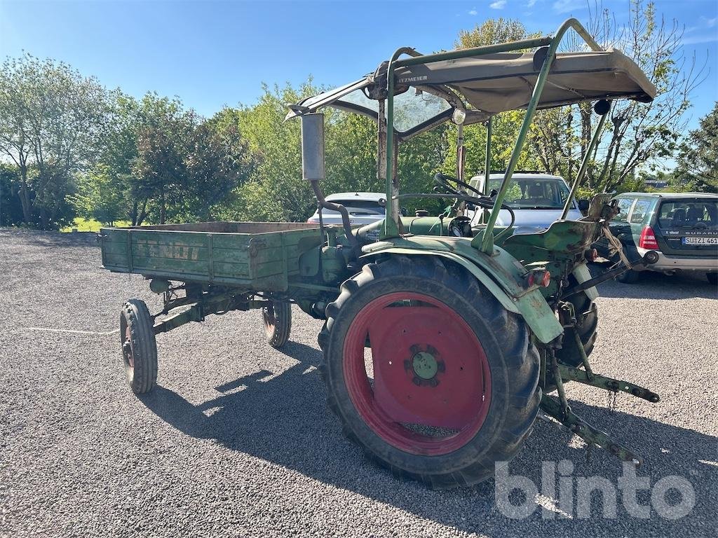 Traktor za tip Fendt 231 GT, Gebrauchtmaschine u Düsseldorf (Slika 3)