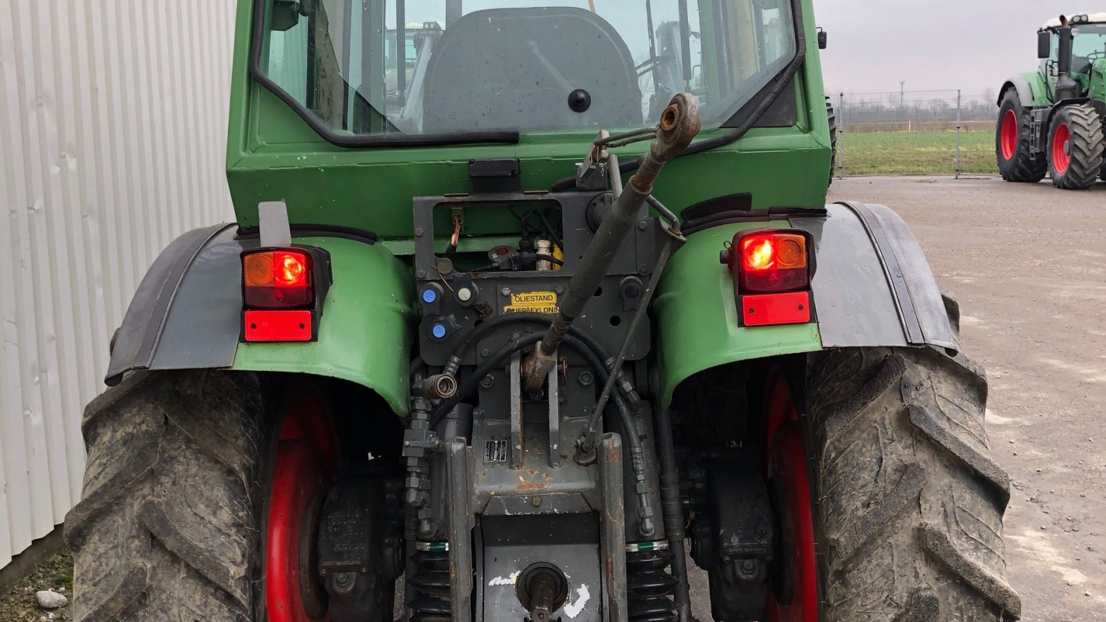 Traktor типа Fendt 250V Med Frontlæsser. Få timer, Gebrauchtmaschine в Rødekro (Фотография 6)