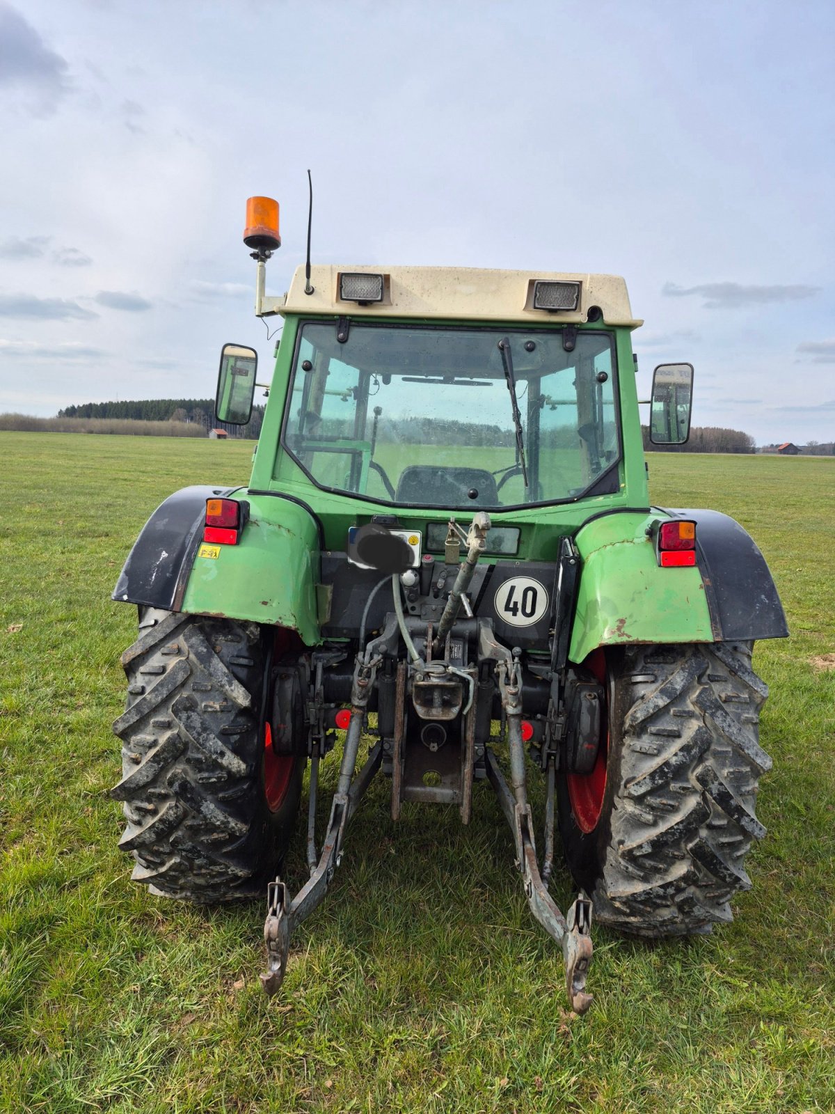 Traktor от тип Fendt 260s, Gebrauchtmaschine в lengenfeld (Снимка 3)