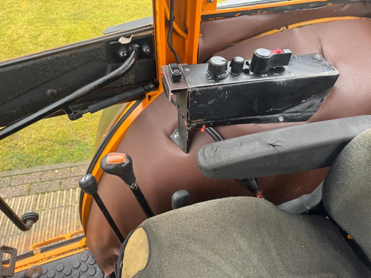 Traktor tip Fendt 270 P, Gebrauchtmaschine in Lage Zwaluwe (Poză 7)