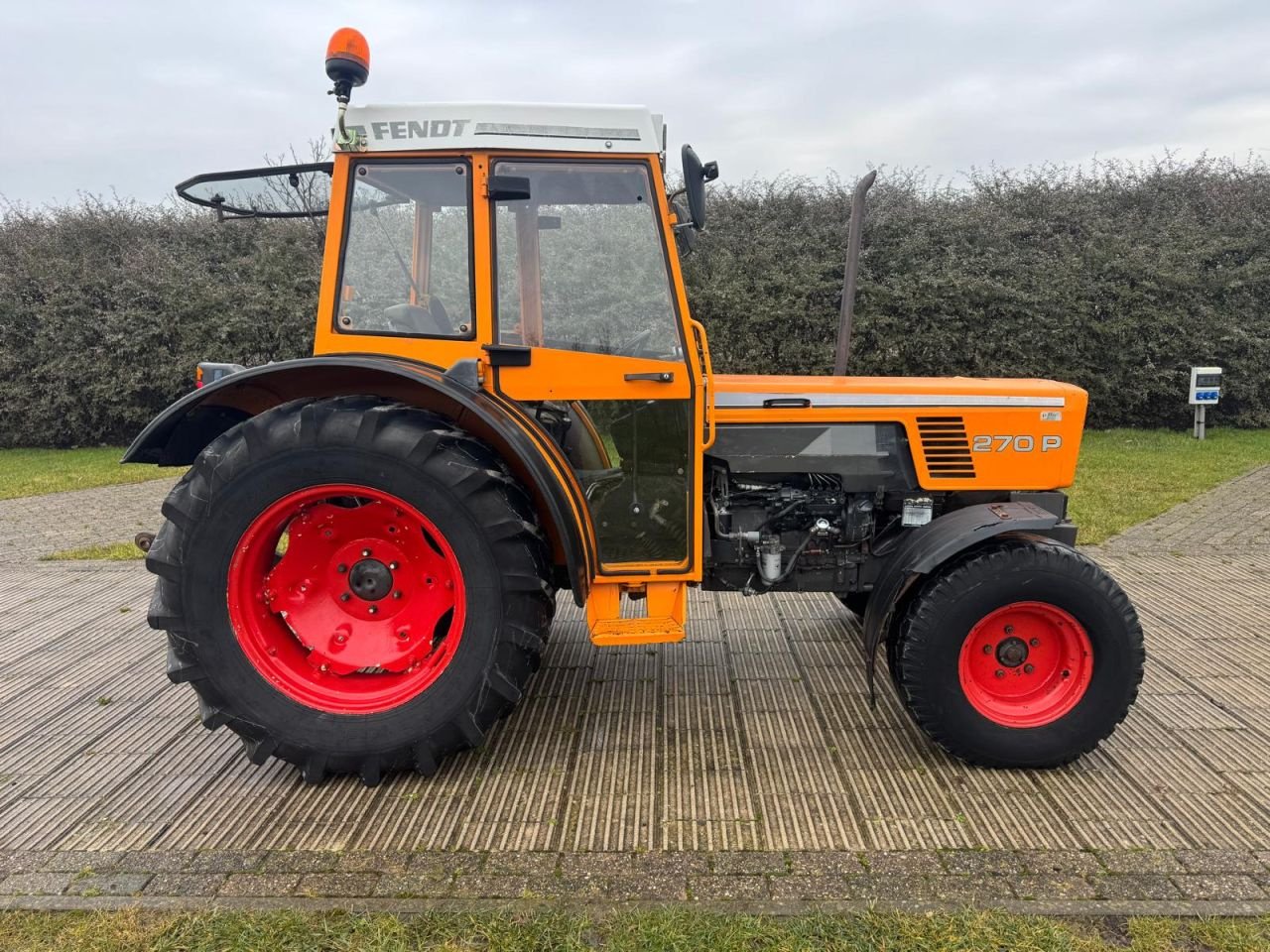 Traktor tip Fendt 270 P, Gebrauchtmaschine in Lage Zwaluwe (Poză 4)