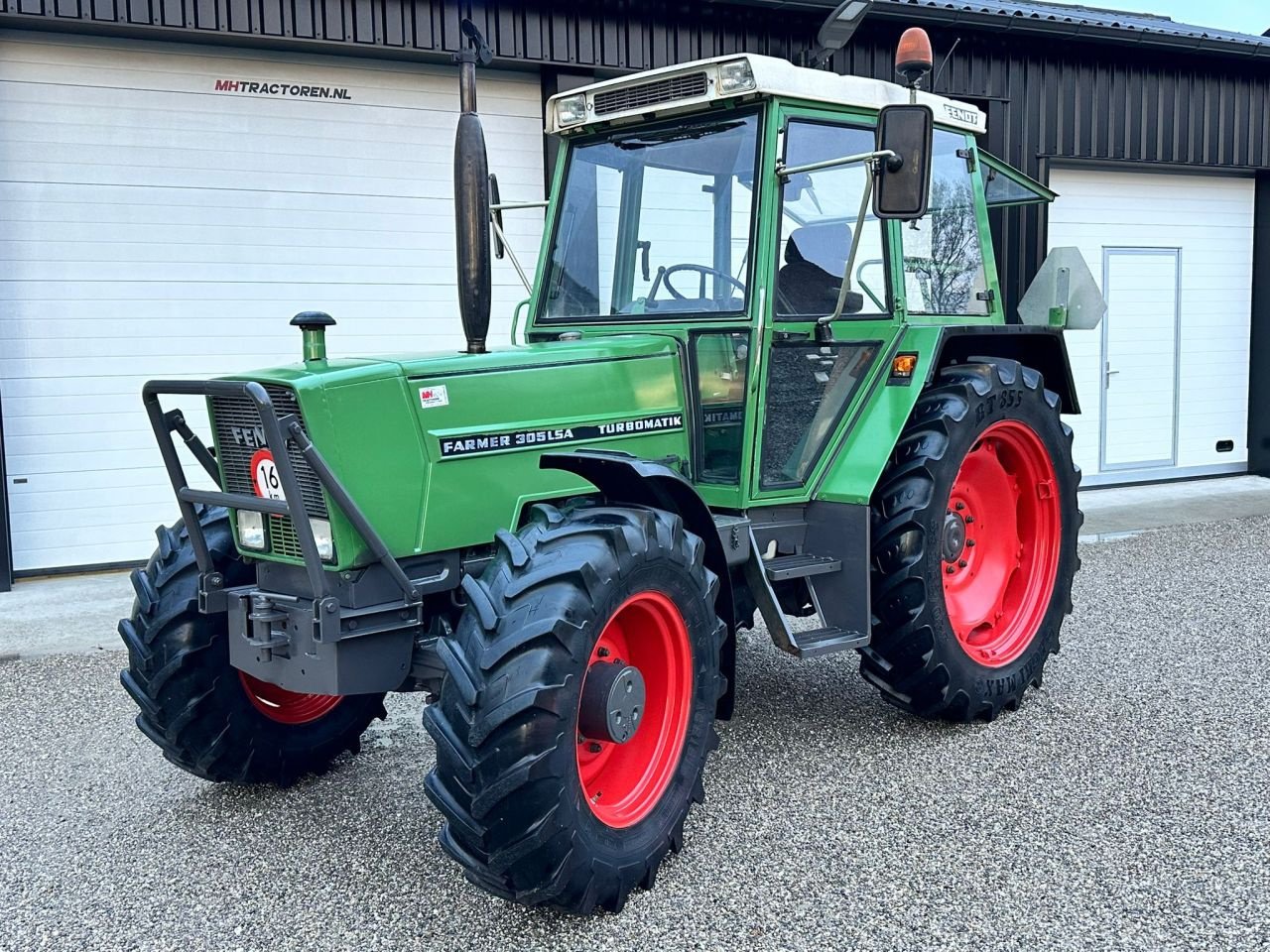 Traktor типа Fendt 305 LS, Gebrauchtmaschine в Linde (dr) (Фотография 2)
