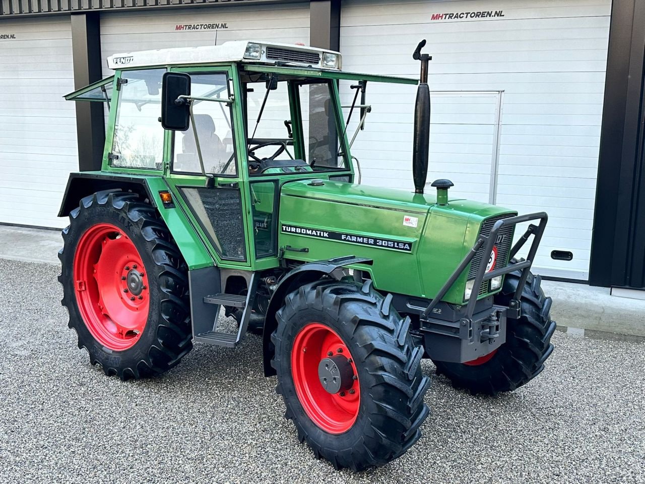 Traktor типа Fendt 305 LS, Gebrauchtmaschine в Linde (dr) (Фотография 1)