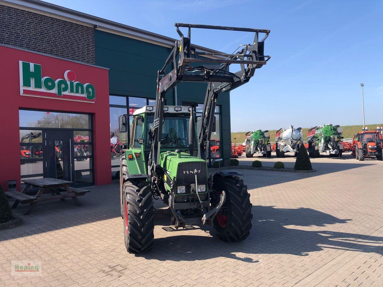 Traktor van het type Fendt 305 LSA, Gebrauchtmaschine in Bakum (Foto 2)