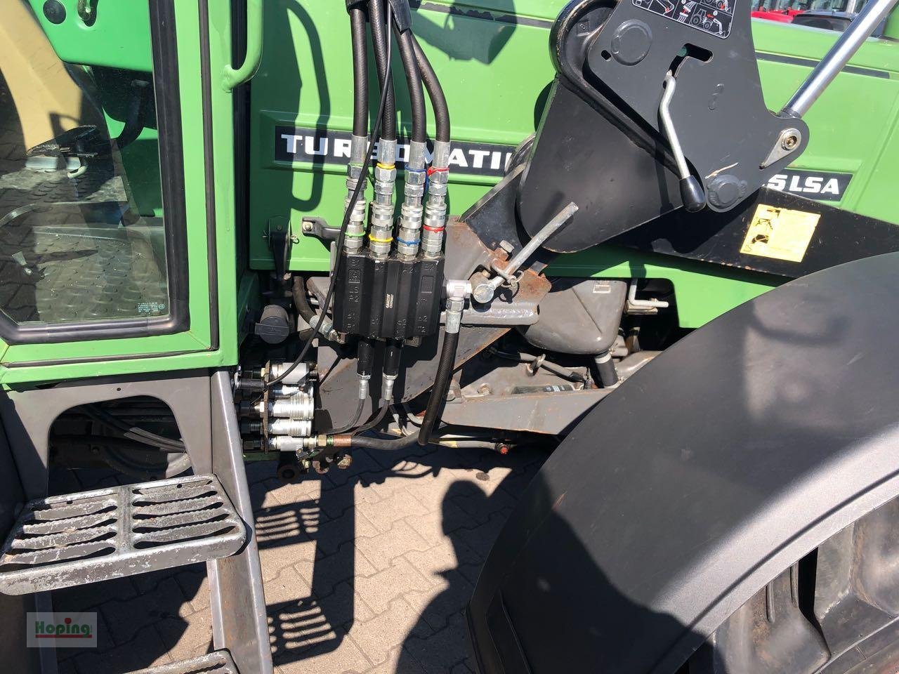 Traktor van het type Fendt 305 LSA, Gebrauchtmaschine in Bakum (Foto 8)