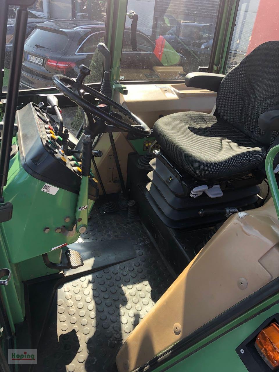 Traktor van het type Fendt 305 LSA, Gebrauchtmaschine in Bakum (Foto 17)