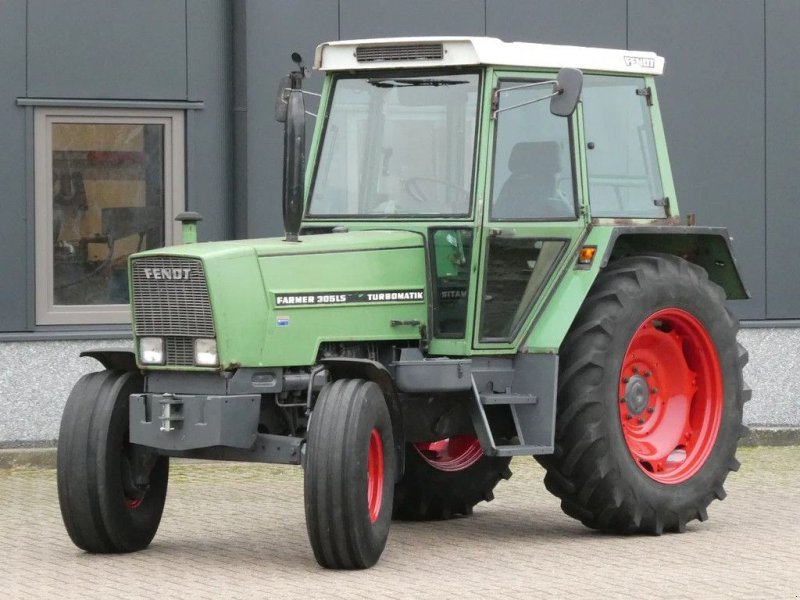 Traktor van het type Fendt 305LS Turbomatik / 10549 Draaiuren, Gebrauchtmaschine in Swifterband (Foto 1)