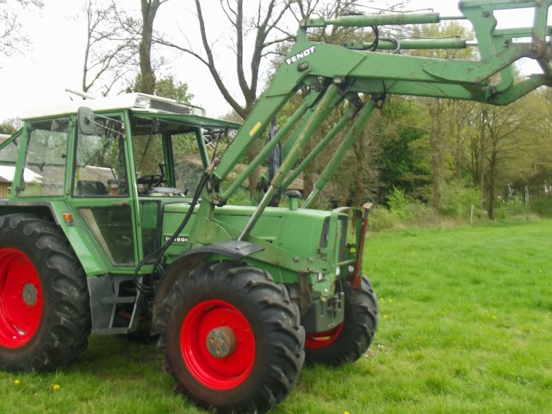 Traktor des Typs Fendt 306 Frontlader+Druckluft, Gebrauchtmaschine in Kutenholz (Bild 1)