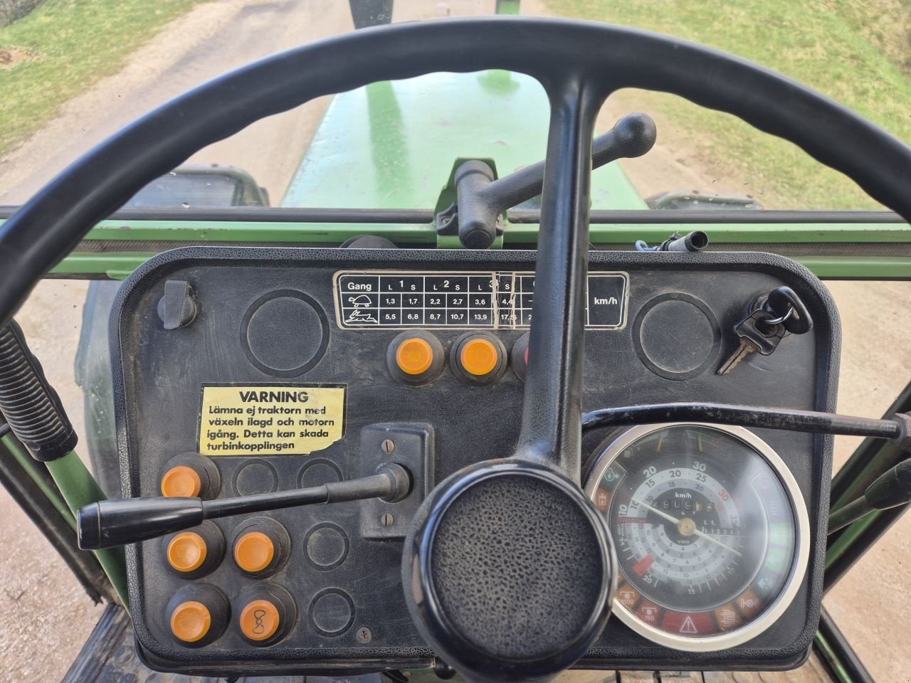 Traktor типа Fendt 306 LSA, Gebrauchtmaschine в Weiteveen (Фотография 6)