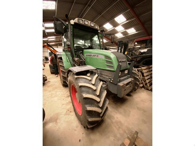Traktor a típus Fendt 307C, Gebrauchtmaschine ekkor: SAINT-GERMAIN DU PUY (Kép 2)