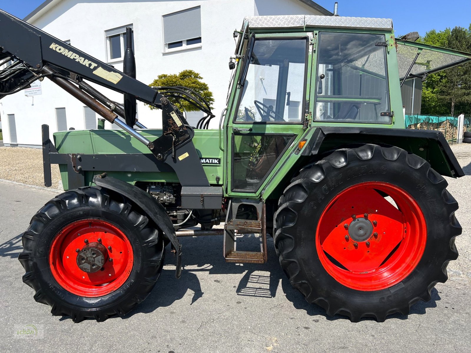 Traktor a típus Fendt 308 LS Turbomatik mit Frontlader, Gebrauchtmaschine ekkor: Burgrieden (Kép 3)