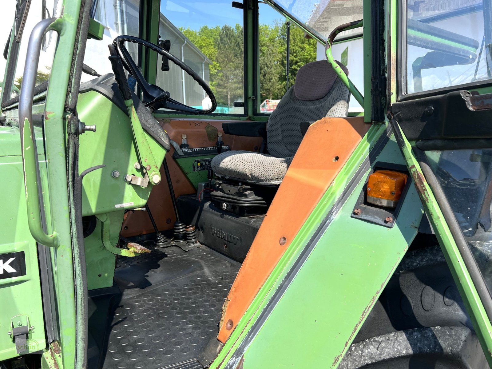Traktor a típus Fendt 308 LS Turbomatik mit Frontlader, Gebrauchtmaschine ekkor: Burgrieden (Kép 8)