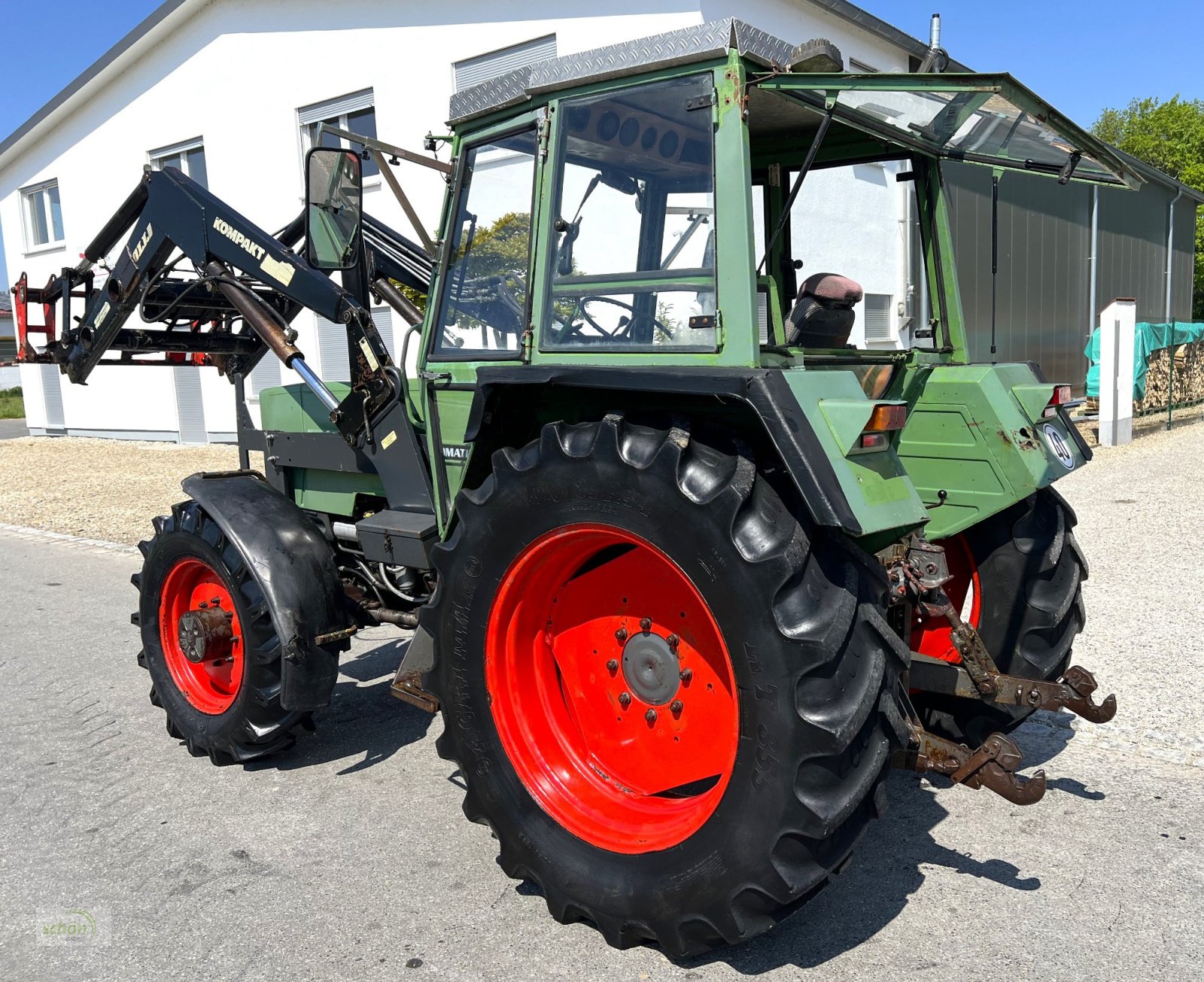 Traktor a típus Fendt 308 LS Turbomatik mit Frontlader, Gebrauchtmaschine ekkor: Burgrieden (Kép 15)