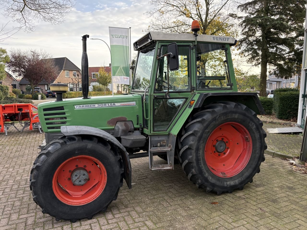 Traktor typu Fendt 308 LSA, Gebrauchtmaschine w Raalte (Zdjęcie 8)