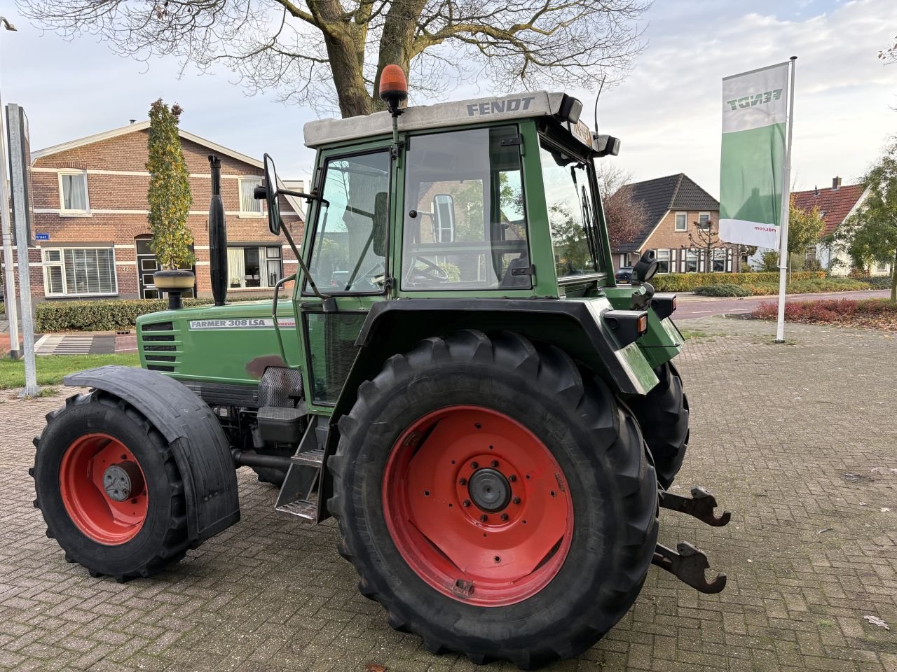 Traktor typu Fendt 308 LSA, Gebrauchtmaschine w Raalte (Zdjęcie 7)