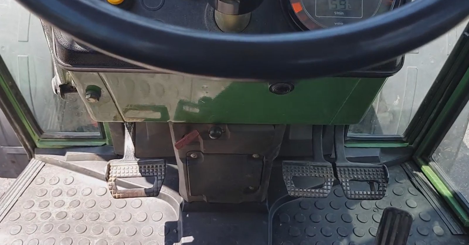 Traktor des Typs Fendt 308 LSA, Gebrauchtmaschine in San Donaci (Bild 6)