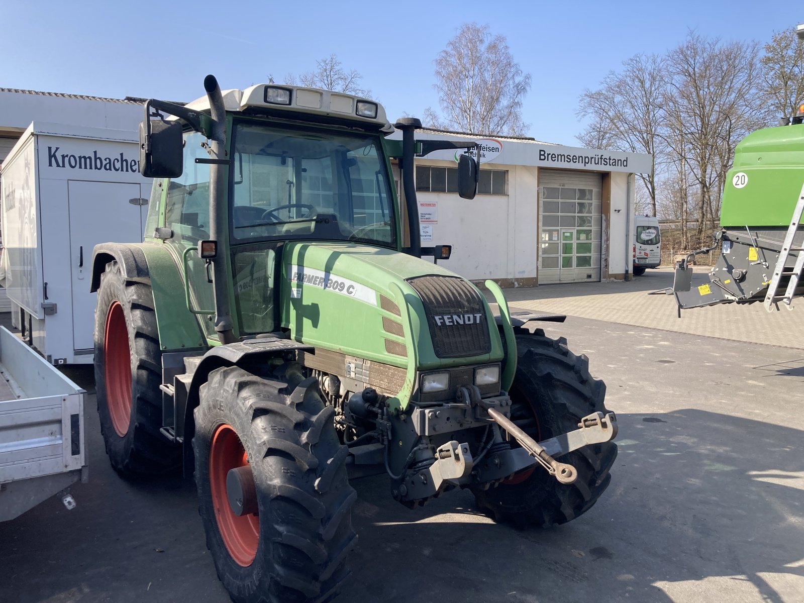 Traktor des Typs Fendt 309 C, Gebrauchtmaschine in Bebra (Bild 2)