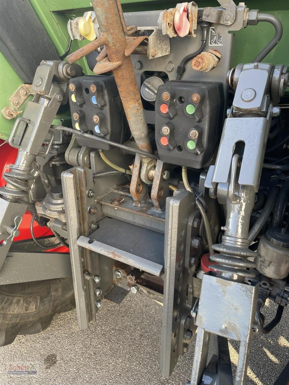 Traktor des Typs Fendt 309 Ci mit FL, Fh, Bj. 2005, Gebrauchtmaschine in Schierling (Bild 14)