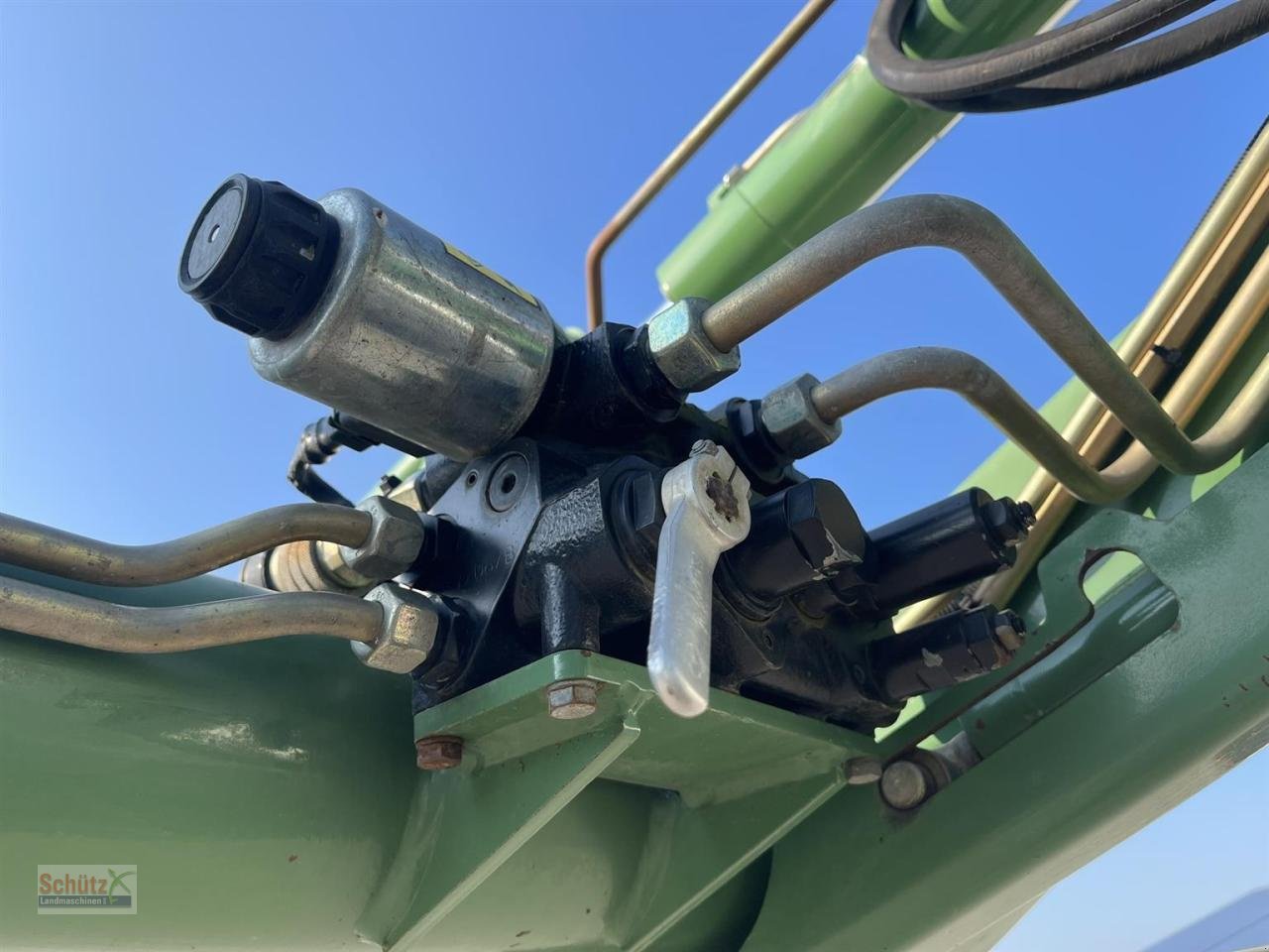 Traktor des Typs Fendt 309 Ci mit FL, Fh, Bj. 2005, Gebrauchtmaschine in Schierling (Bild 16)