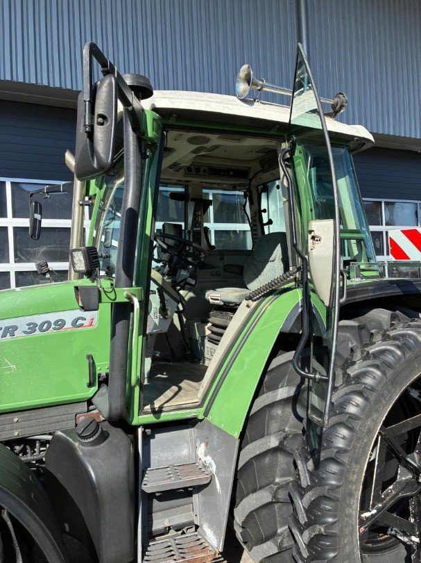 Traktor tip Fendt 309 Ci, Gebrauchtmaschine in Henau (Poză 7)