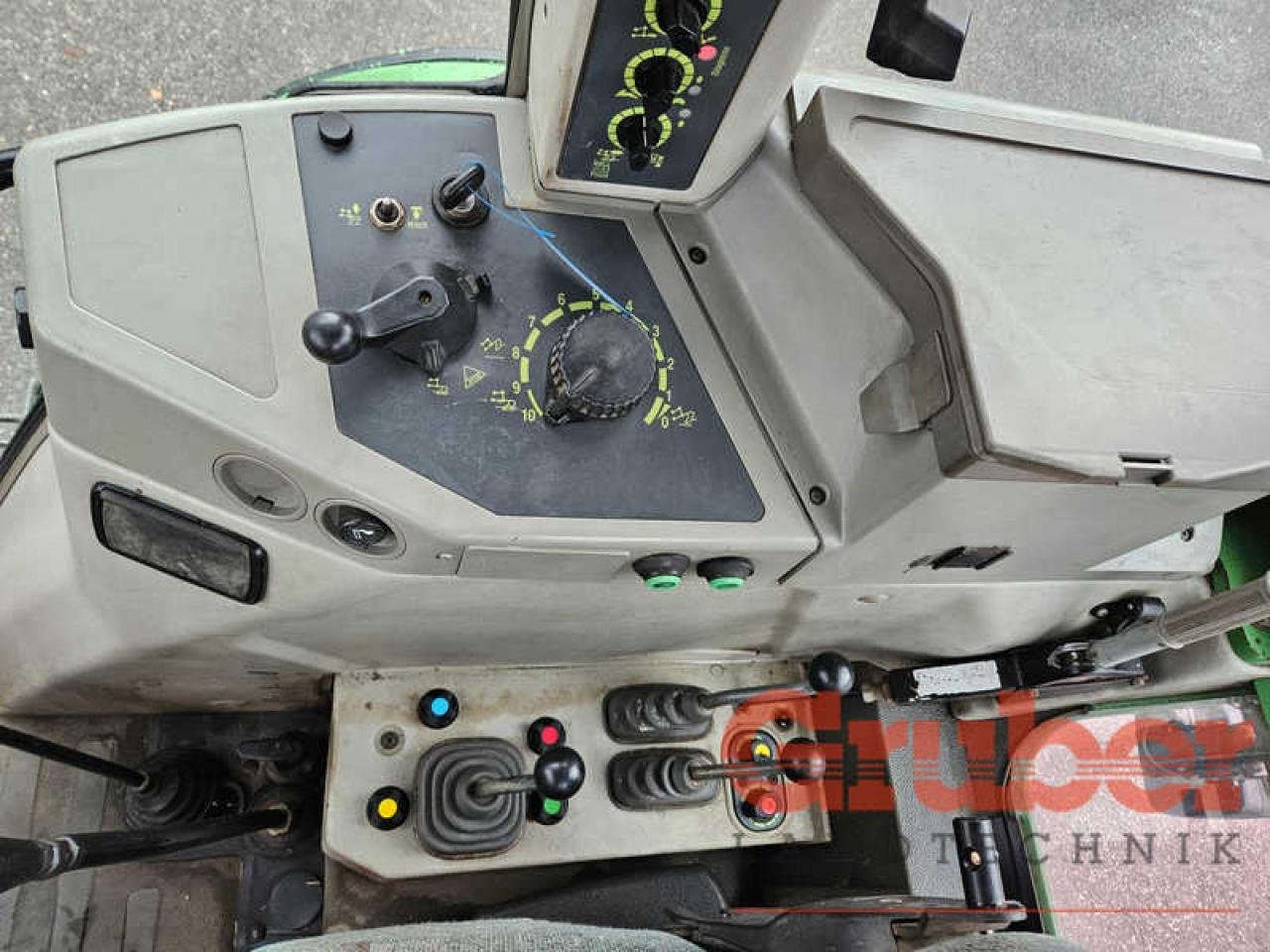 Traktor van het type Fendt 309 CI, Gebrauchtmaschine in Ampfing (Foto 16)