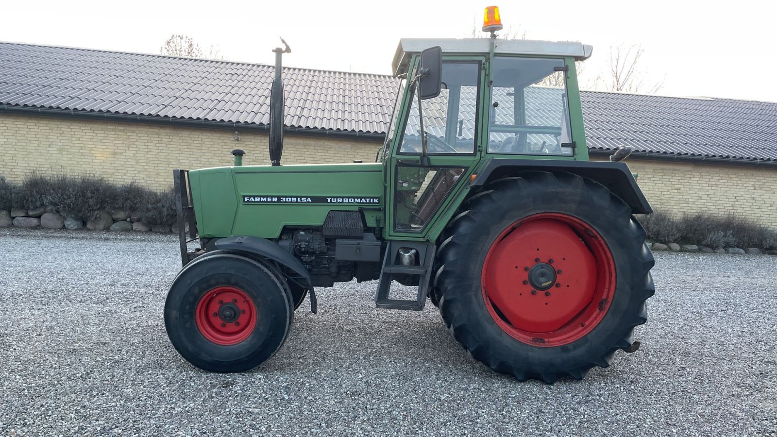 Traktor типа Fendt 309 LS, Gebrauchtmaschine в Slagelse (Фотография 4)
