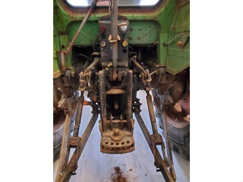 Traktor от тип Fendt 309 LSA, Gebrauchtmaschine в BRAY en Val (Снимка 4)