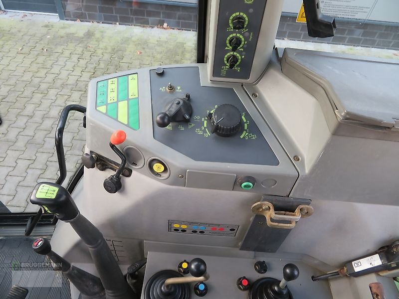 Traktor des Typs Fendt 309E, *** 3800 Stunden, 1. Hand, gefederte Vorderachse, Klimaanalge, Druckluft, Stoll frontlader***, Gebrauchtmaschine in Meppen (Bild 17)