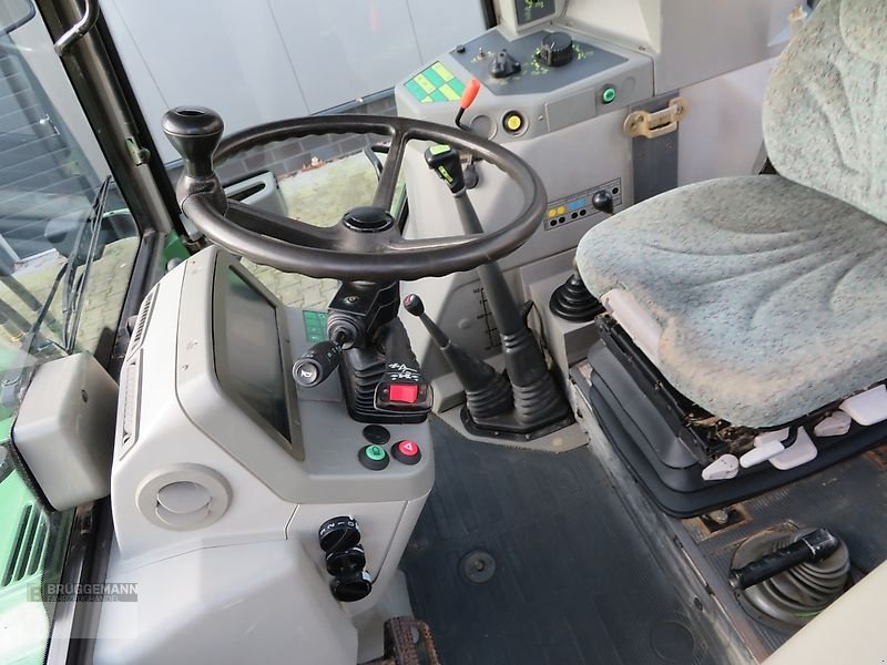 Traktor des Typs Fendt 309E, *** 3800 Stunden, 1. Hand, gefederte Vorderachse, Klimaanalge, Druckluft, Stoll frontlader***, Gebrauchtmaschine in Meppen (Bild 15)