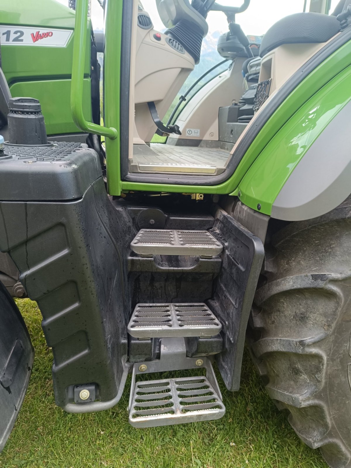 Traktor Türe ait Fendt 310 Vario S4, Gebrauchtmaschine içinde Tenneck (resim 12)