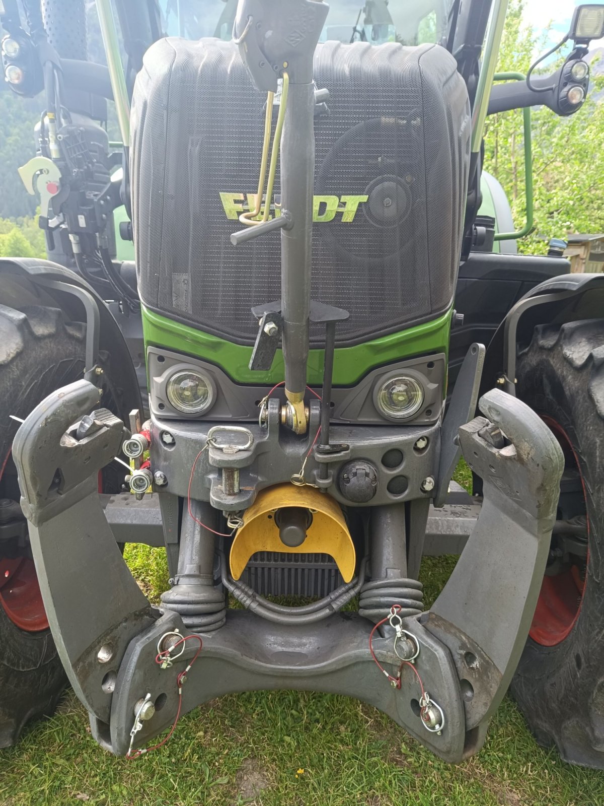 Traktor Türe ait Fendt 310 Vario S4, Gebrauchtmaschine içinde Tenneck (resim 14)