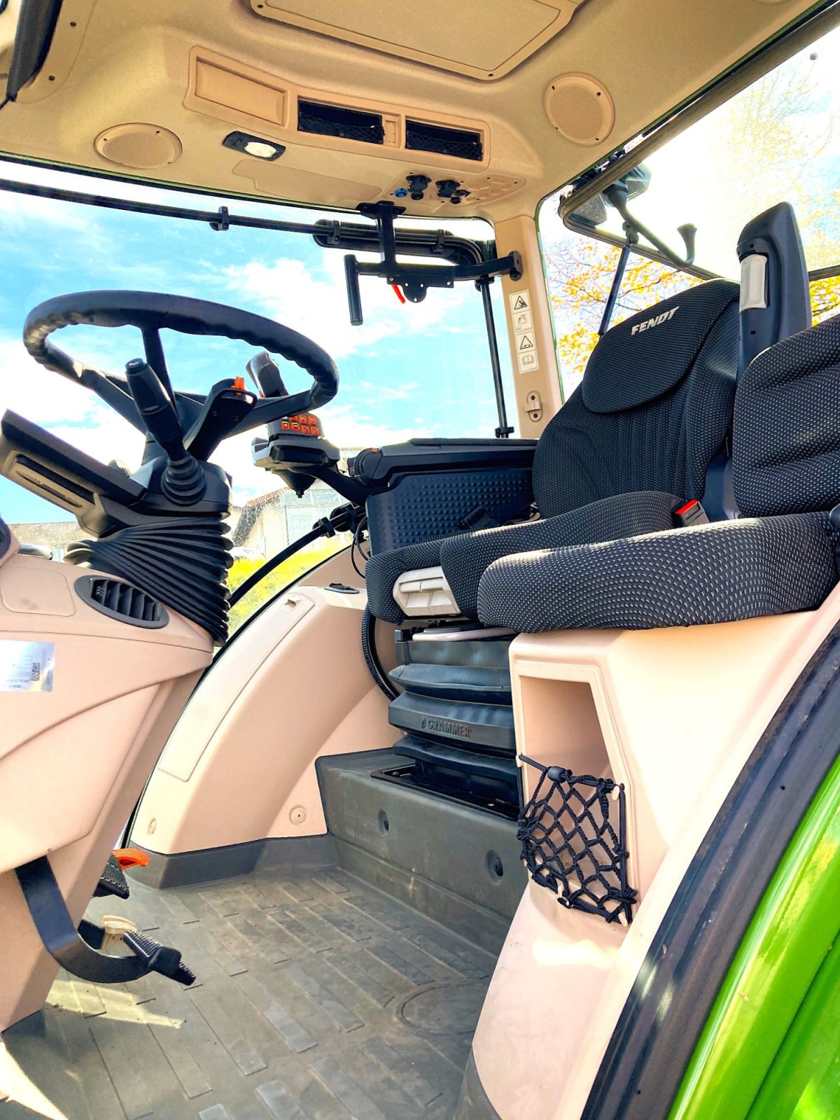 Fendt 311 Power Setting 2, Gebrauchtmaschine, Baujahr: 2025, Betriebsstunden: 300 Stunden (Bild 14) Traktor des Typs Fendt 311 Power Setting 2, Gebrauchtmaschine in Murnau (Bild 14)