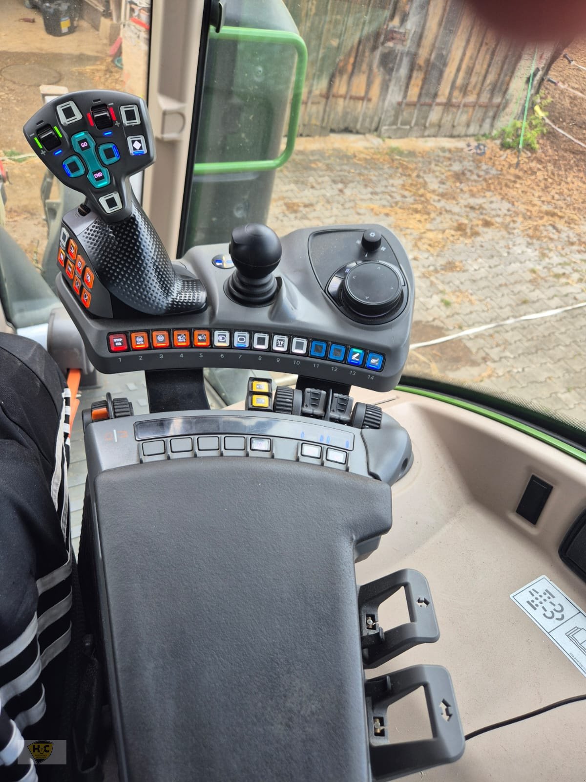 Traktor Türe ait Fendt 311 Vario One Power Frontlader, Gebrauchtmaschine içinde Willanzheim (resim 16)