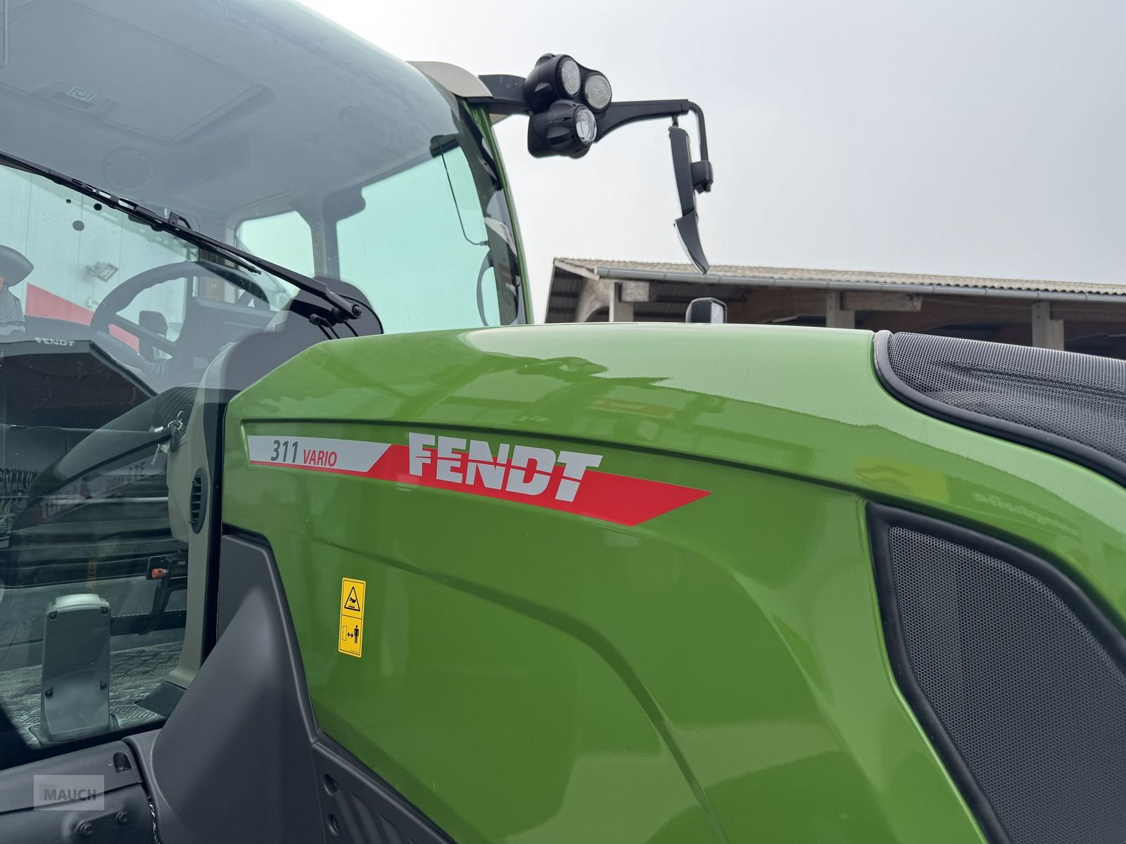 Traktor des Typs Fendt 311 Vario Power, Gebrauchtmaschine in Burgkirchen (Bild 4)