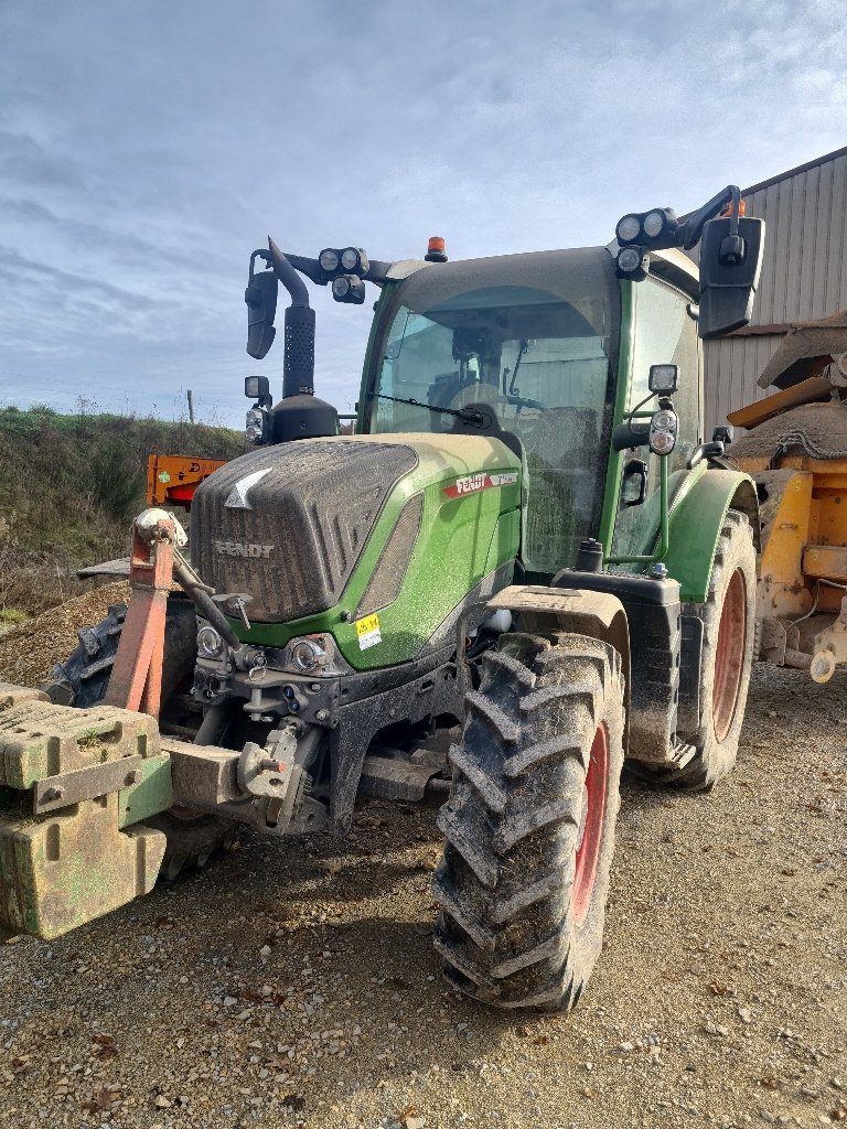 Traktor типа Fendt 311 VARIO PROFI, Gebrauchtmaschine в Calmont (Фотография 2)