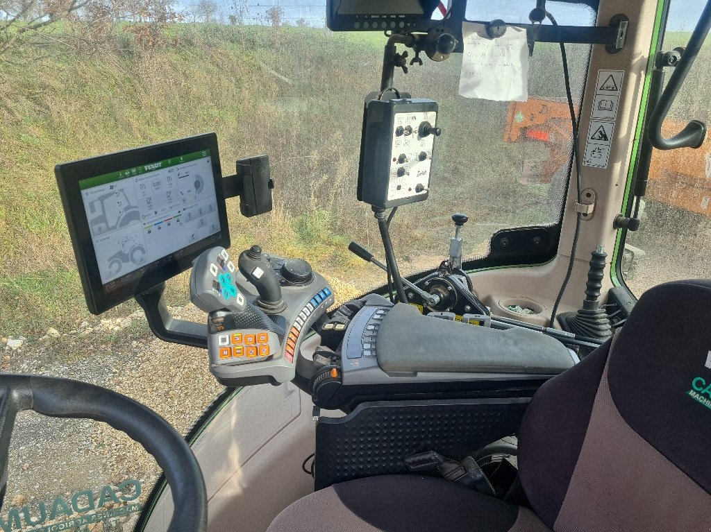 Traktor типа Fendt 311 VARIO PROFI, Gebrauchtmaschine в Calmont (Фотография 6)