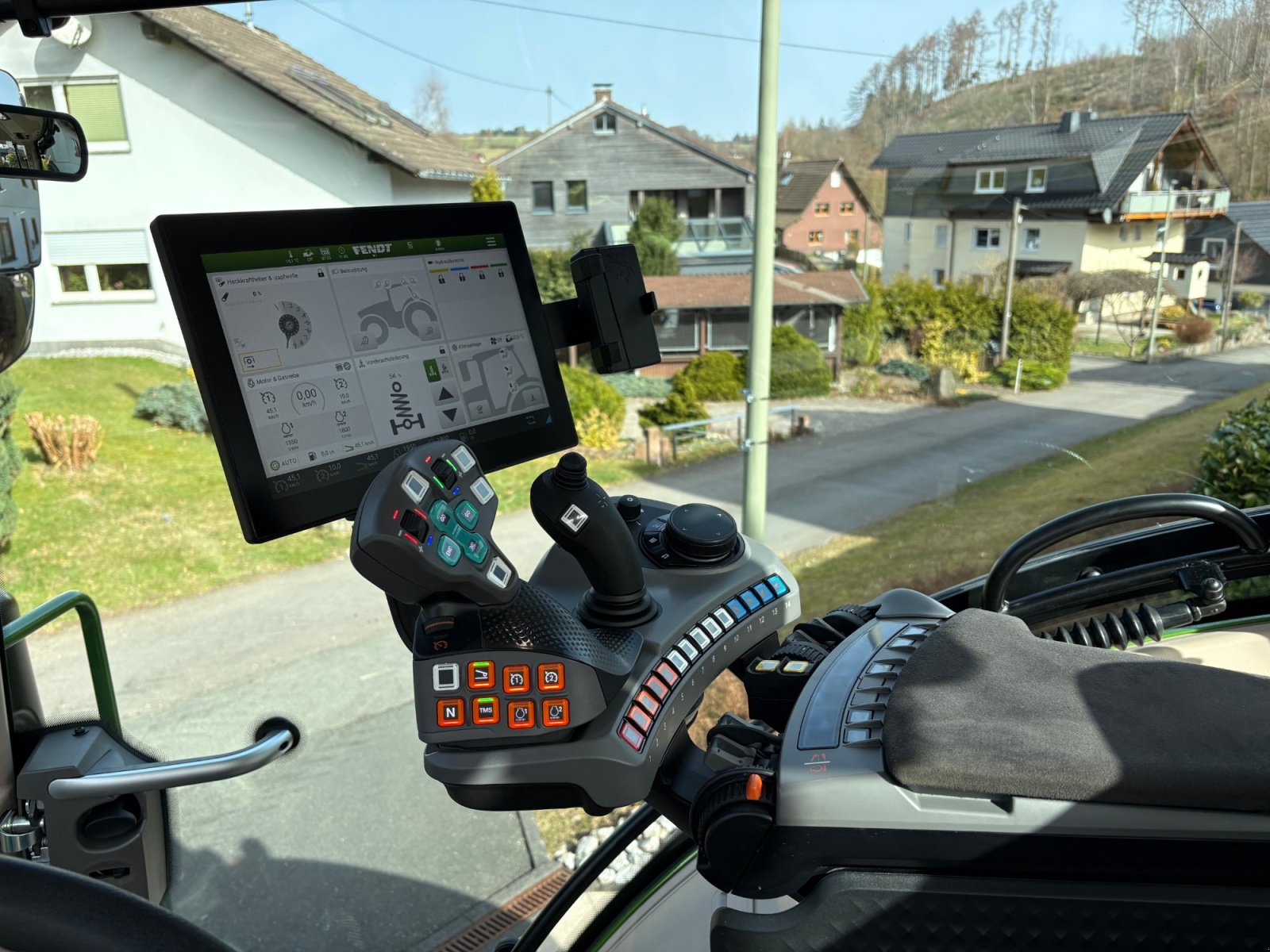 Traktor του τύπου Fendt 311 Vario Profi, Gebrauchtmaschine σε Freudenberg (Φωτογραφία 12)